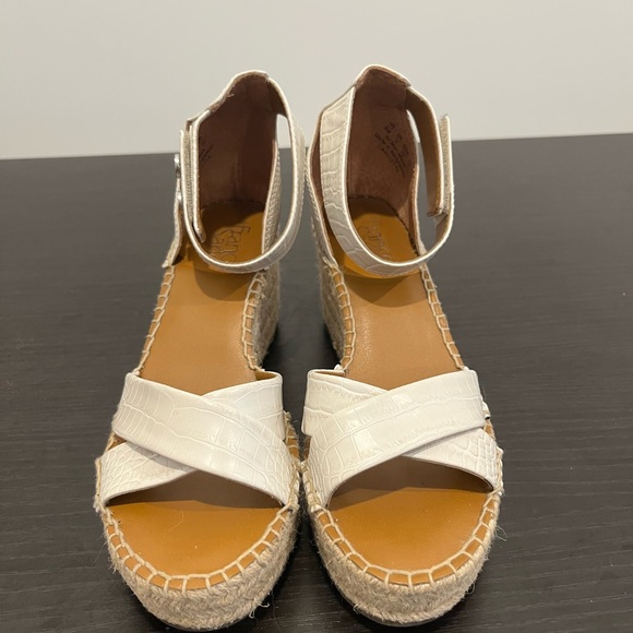 Franco Sarto Carlotta Espadrille Wedge Sandals Heels White Snake Embossed Size 8 - Picture 6 of 13